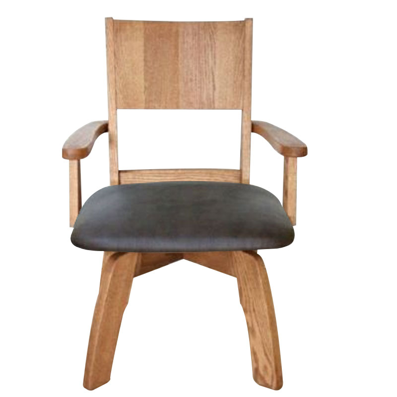 座面が本革のダイニングチェアー「C-126回転」椅子は肘掛有もお選び頂けます。肘掛付はダイニングテーブルとの高さの間に配慮する必要があります
