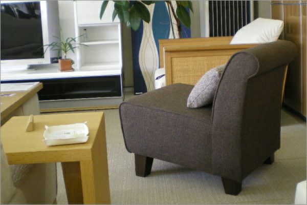 ポーチカ　1人掛けソファー 幅55は、受注生産なので布地が24色から選べます