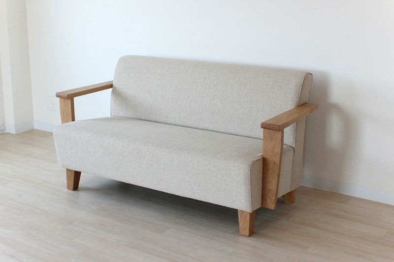 サイズオーダー「ポーチカ肘掛付きソファー二人掛け」幅120・幅130・幅140・幅150は、幅を別注（オーダー）可能