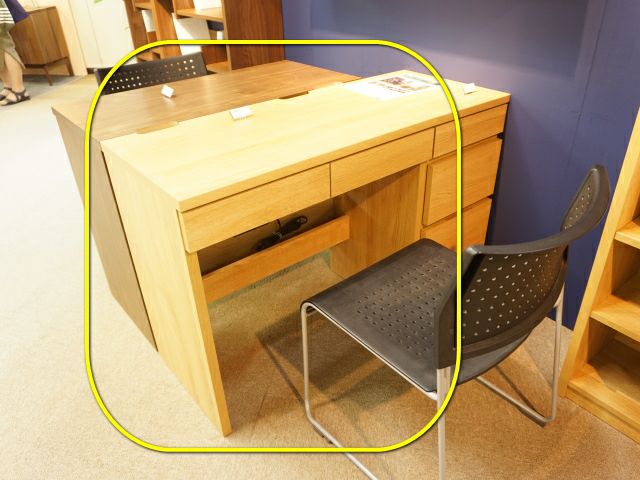 デスク 木製(パイン材/オイル仕上げ) 幅75cm×奥行45cm×高さ70cm 無垢パイン材 デスク オイル仕上げ 天然木 カントリー 学習机