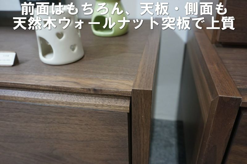 もっているデッキをシンプルに収納できるテレビリビングインテリア