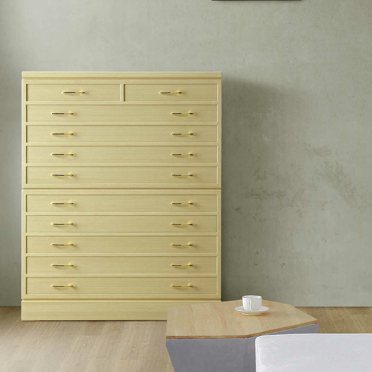 高級総桐着物たんす 日の出蘭は、高級着物を多く収納されたい方にお